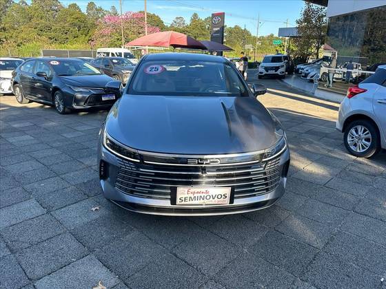 BYD KING 1.5 DM-I PHEV GS AUTOMÁTICO BYD KING 1.5 DM-I PHEV GS AUTOMÁTICO